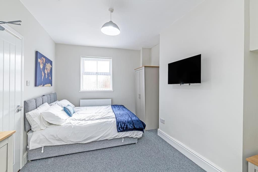 Luxury 5 Bedroom Holiday Home Within Prescot Buitenkant foto