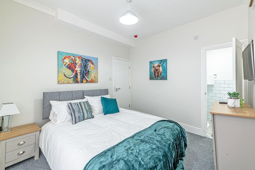 Luxury 5 Bedroom Holiday Home Within Prescot Buitenkant foto